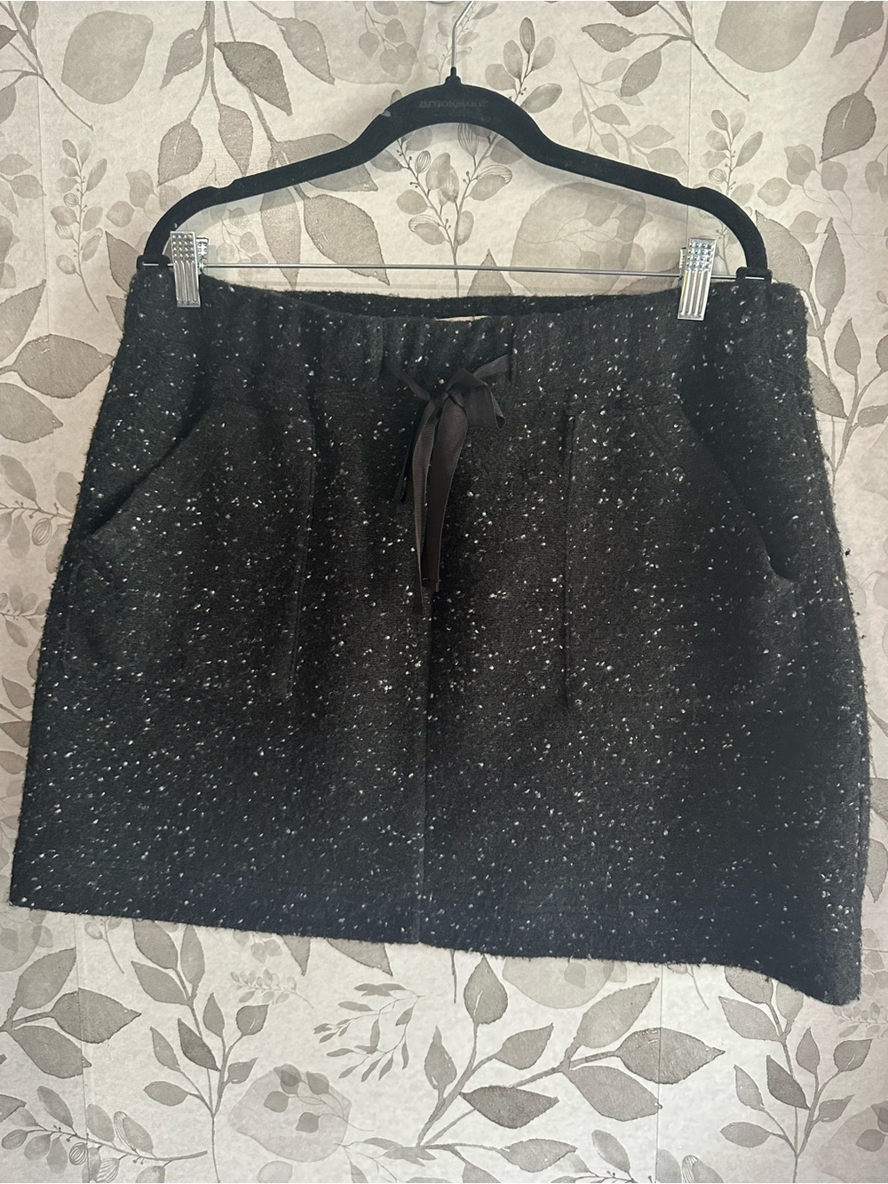 LOFT Black soft Tweed Drawstring Mini Skirt sz Large NWOT